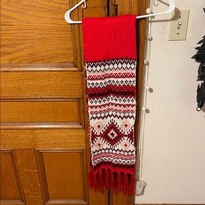 Red and White Patterned Knit Scarf